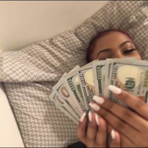 Meet your Posher, Mikayla